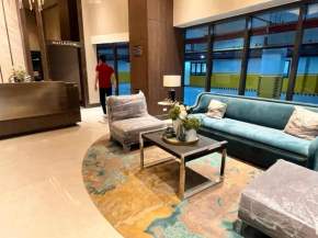 Okada complex 1BR with Balcony View, Sofa, Queen Bed and WIFI 8J